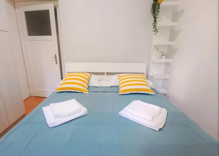 Emaus Garden - City Center & 2 Bth