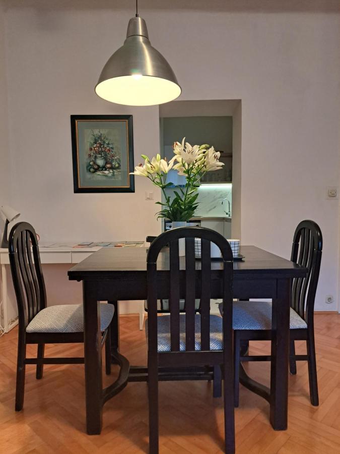 Apartament Emaus Garden - Center & 2 Bth Split